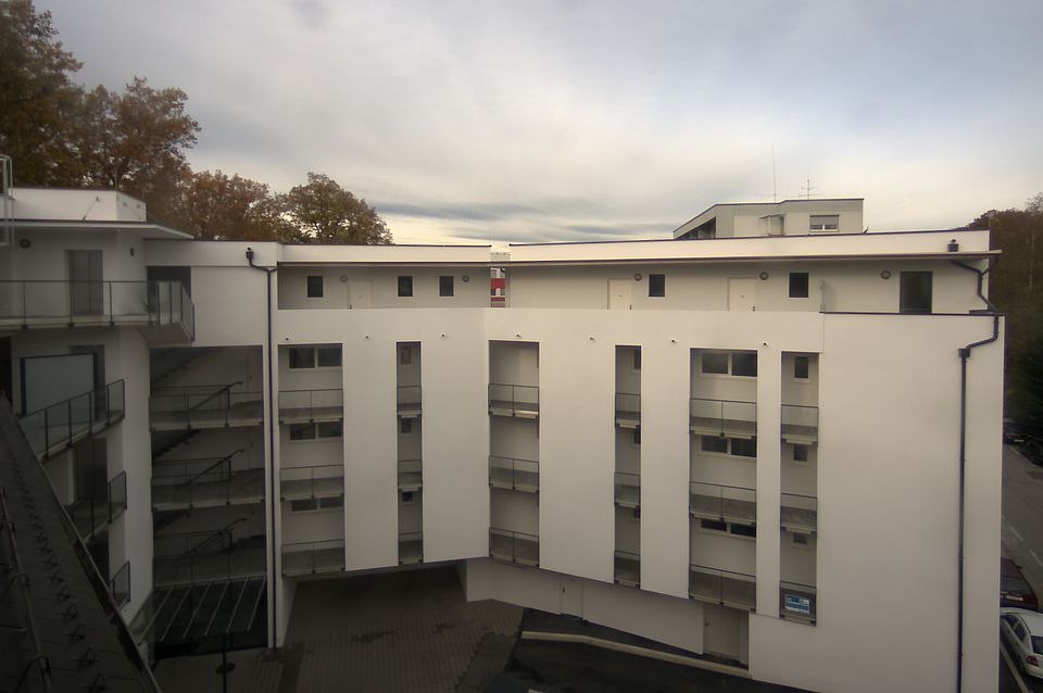 Livebild Baukamera 1 - Webcam 'Gesamtpanorama Ostseite' - Baustelle Wohnanlage Schanzelgasse 62, Graz-Geidorf (ca. 5 Minuteninterval)